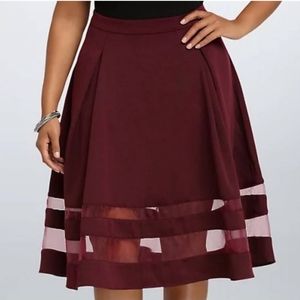 Torrid Retro Goth Burgundy Textured Mesh Panel Midi Swing Skirt Plus Size 14